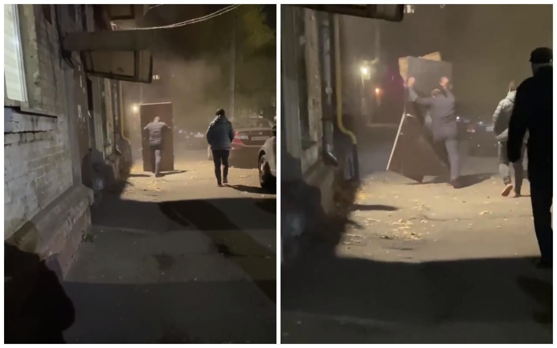 "Соседские войны": днепрянин пакостил женщине из-за квартиры и бросал дверь по улице "Соседские войны": днепрянин пакостил женщине из-за квартиры и бросал дверь по улице