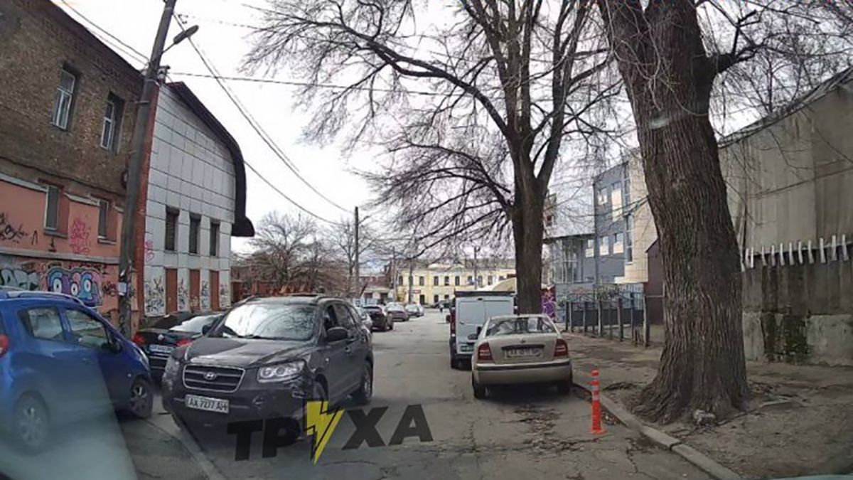 У Харкові п'яний водій протаранив 3 авто й просто поїхав: відео моменту зіткнень - Новини Харків - Харків