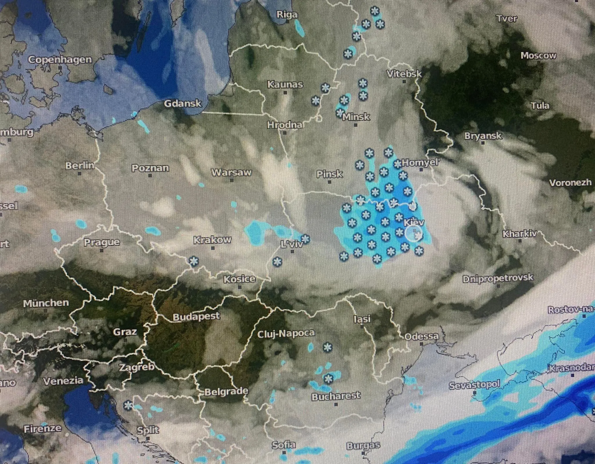 Сніг у Києві, погода в Україні, прогноз погоди