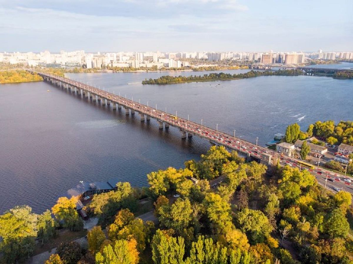 Киевлян озадачили слухи о перекрытии моста Патона: в КГГА расставили точки над "i" Киевлян озадачили слухи о перекрытии моста Патона: в КГГА расставили точки над "i"