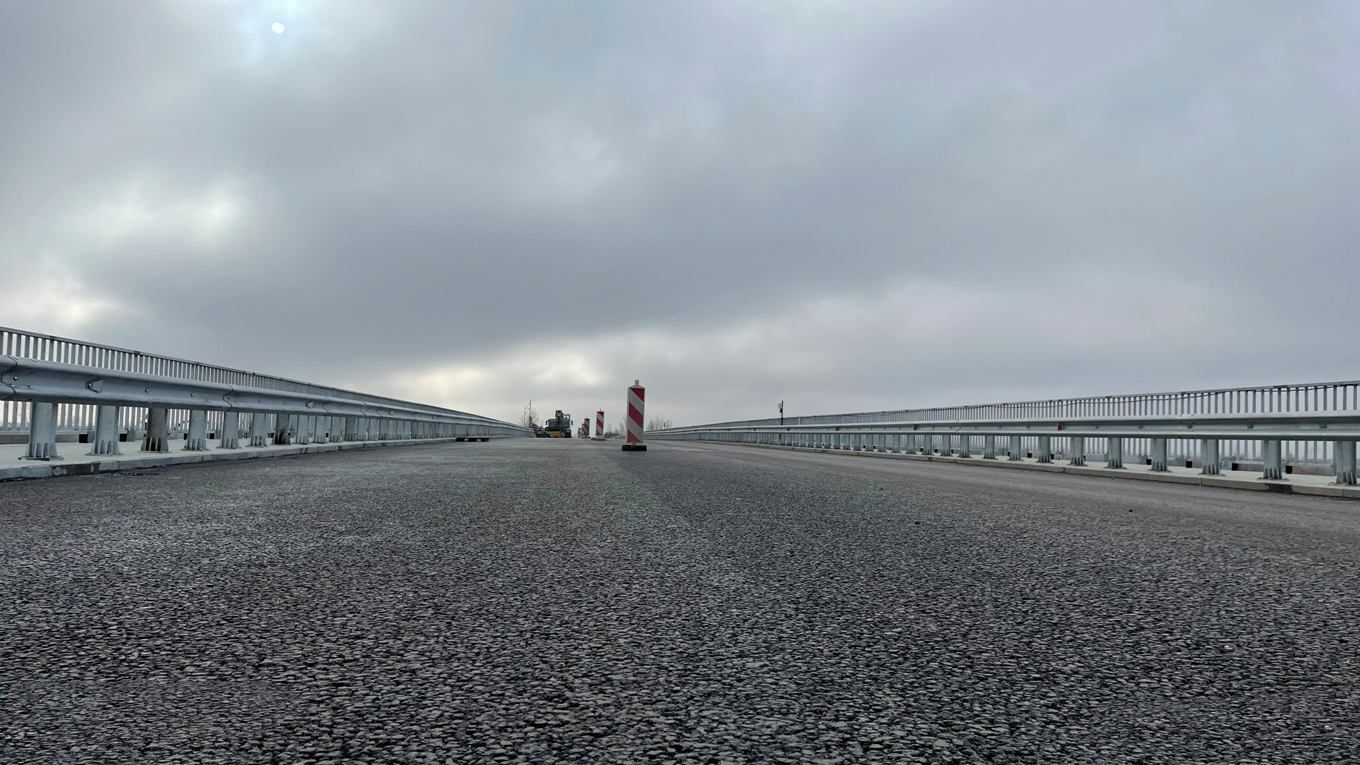 На Закарпатті після ремонту відкрили найдовший шляхопровід: вражаючі фото - Україна новини - 24 Канал На Закарпатті після ремонту відкрили найдовший шляхопровід: вражаючі фото - Україна новини - 24 Канал