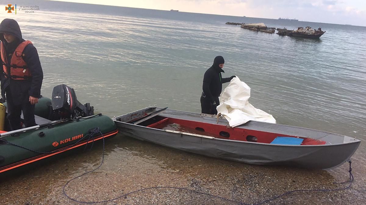 Водолази знайшли тіло третього рибалки, який потонув у Чорному морі - Україна новини - 24 Канал