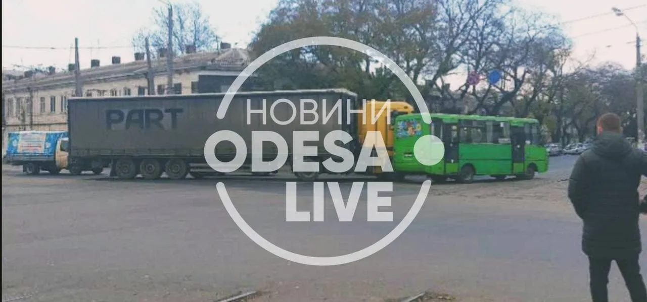 ДТП Маршрутка Фура Одеса ДТП Маршрутка Фура Одеса