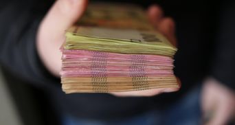 Больше, чем контрабанда: сколько ущерба государственному бюджету наносят зарплаты в конвертах