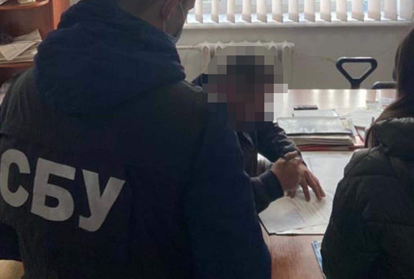 "Черный" регистратор присваивал квартиры во Львове: СБУ его задержала