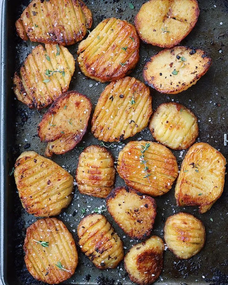 Картопля, запечена з сіллю та оцтом Картопля, запечена з сіллю та оцтом