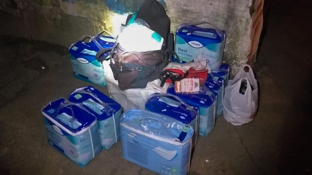 У Дніпрі чоловіки вкрали 17 пачок підгузок: їх "здав" пильний таксист - Дніпро У Дніпрі чоловіки вкрали 17 пачок підгузок: їх "здав" пильний таксист - Дніпро