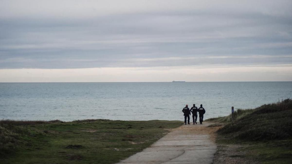 Ла-Манш не стане кладовищем, – Макрон вражений загибеллю понад 30 мігрантів біля берегів Франції - 24 Канал Ла-Манш не стане кладовищем, – Макрон вражений загибеллю понад 30 мігрантів біля берегів Франції - 24 Канал