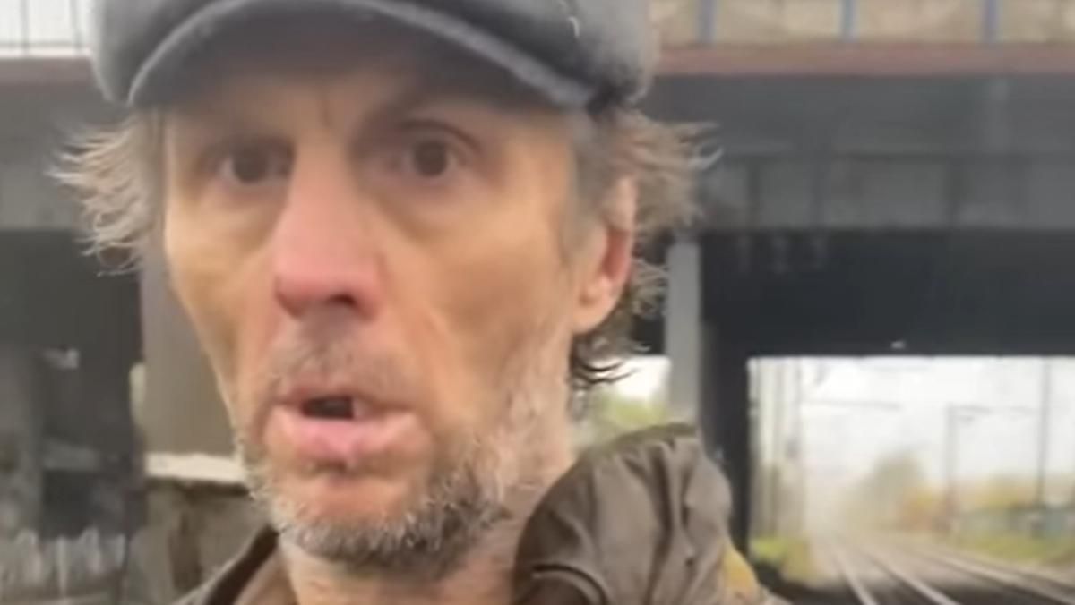 На Русанівці у Києві побачили чоловіка, який бив перехожих жінок та хапався за пеніс - Новини Києва сьогодні - Київ На Русанівці у Києві побачили чоловіка, який бив перехожих жінок та хапався за пеніс - Новини Києва сьогодні - Київ