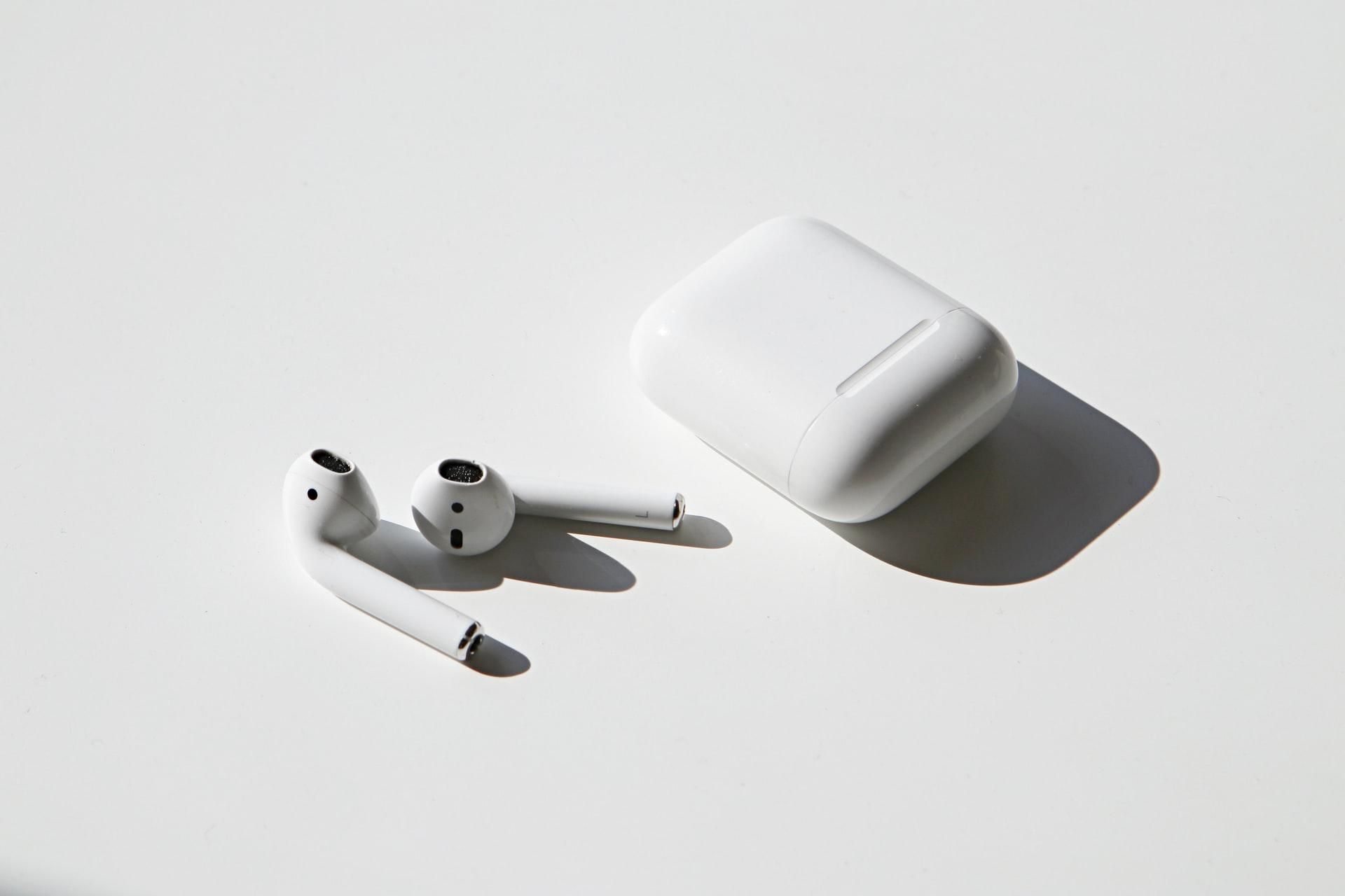 Жінка зі США проковтнула навушник AirPods: він дещо записав у її шлунку - Новини технологій - Техно Жінка зі США проковтнула навушник AirPods: він дещо записав у її шлунку - Новини технологій - Техно