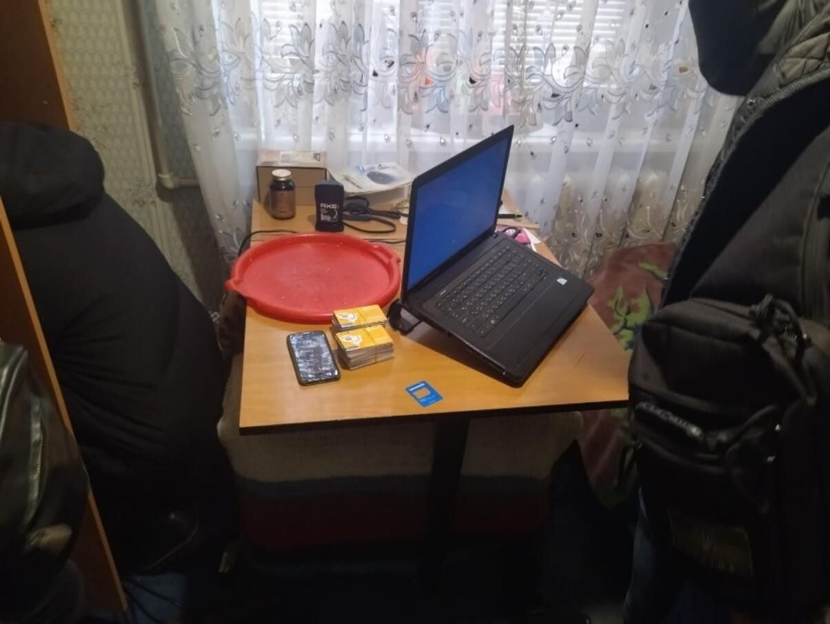 У Херсоні заблокували ботоферму, яка діяла в інтересах Росії - Новини Херсона - 24 Канал У Херсоні заблокували ботоферму, яка діяла в інтересах Росії - Новини Херсона - 24 Канал