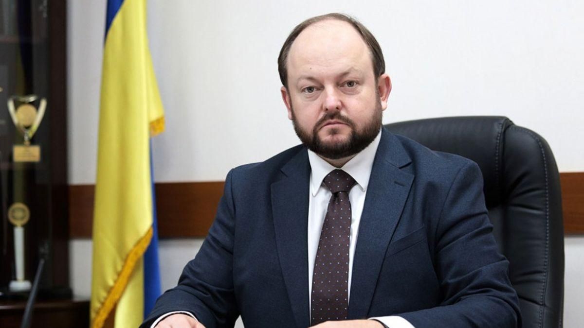 Полиция пришла с обысками в "Укрспирт" и к его главе Полиция пришла с обысками в "Укрспирт" и к его главе