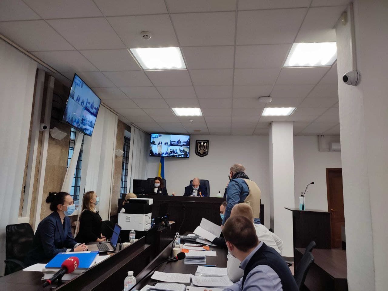 Чаус пришел на заседание Антикоррупционного суда в бронежилете Чаус пришел на заседание Антикоррупционного суда в бронежилете