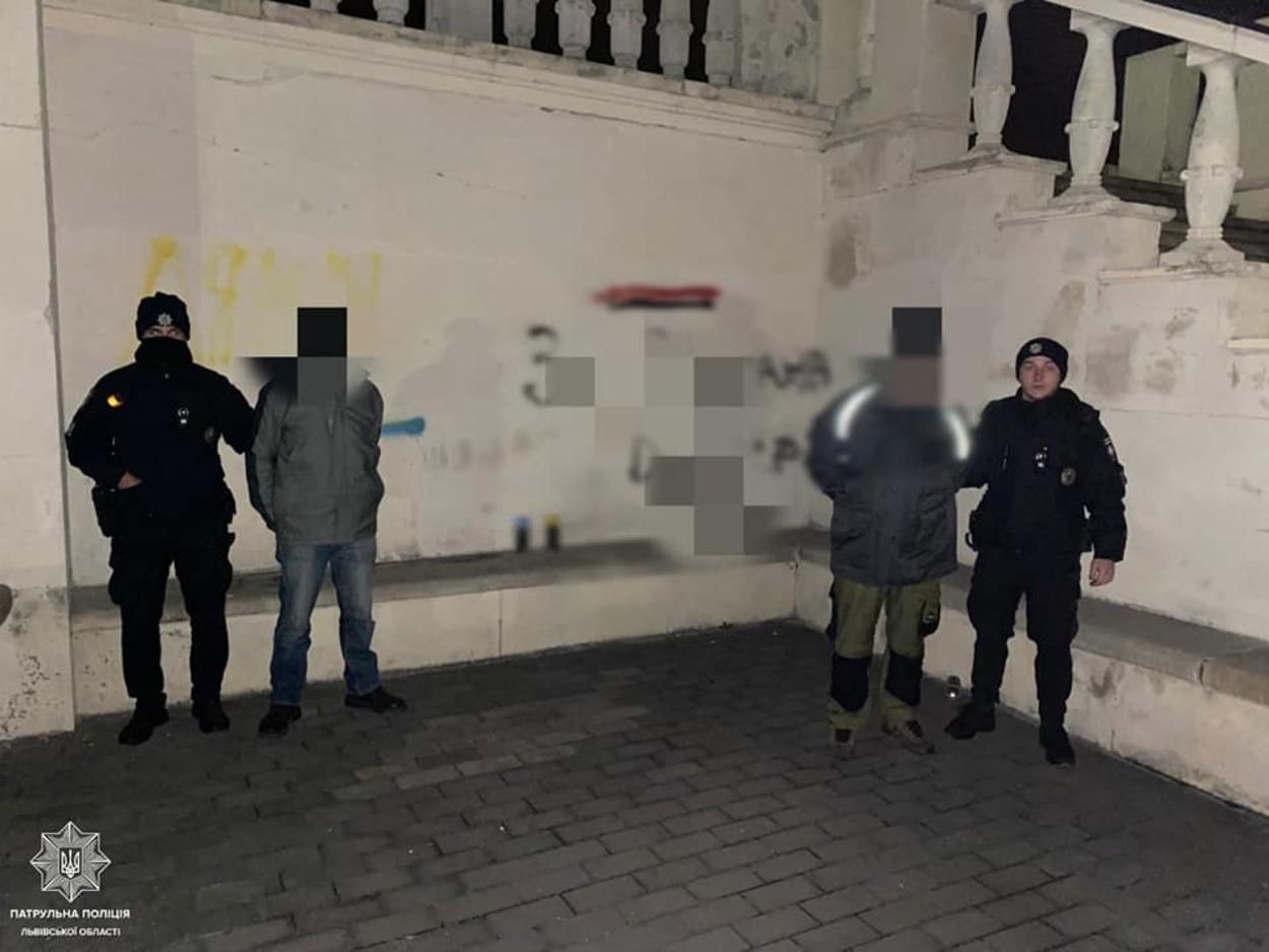 На львівському цвинтарі затримали 2 провокаторів: вони приїхали з Донеччини - Новини Донецька - Львів