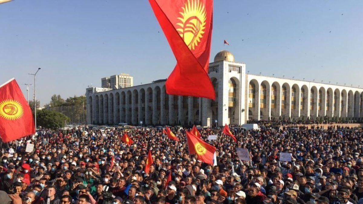 В Кыргызстане заявили о попытке госпереворота В Кыргызстане заявили о попытке госпереворота