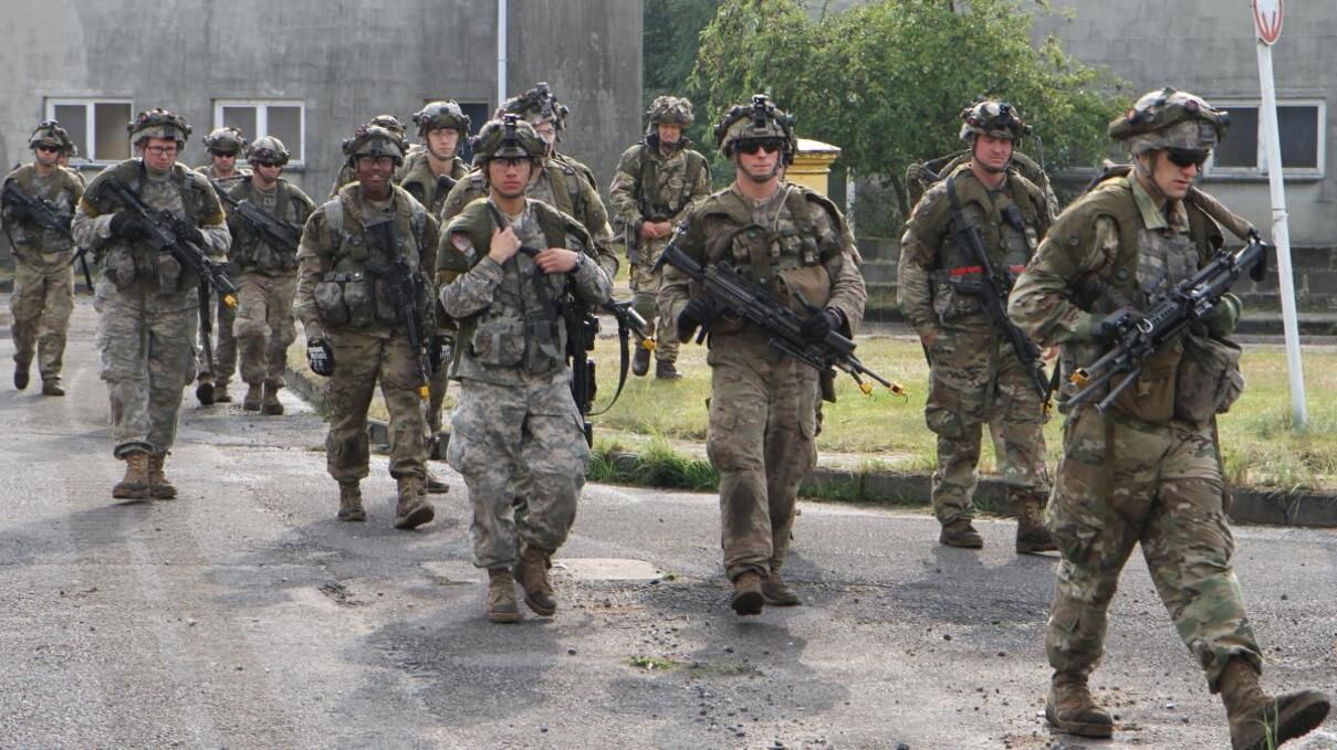 Великобритания перебрасывает дивизию в Германию из-за войск возле Украины, – Times