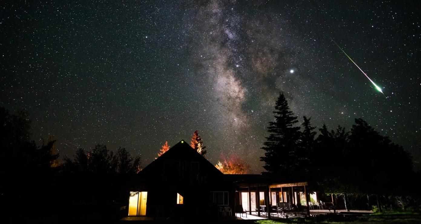 Над Калифорнией заметили редкий метеор: видео очевидцев Над Калифорнией заметили редкий метеор: видео очевидцев