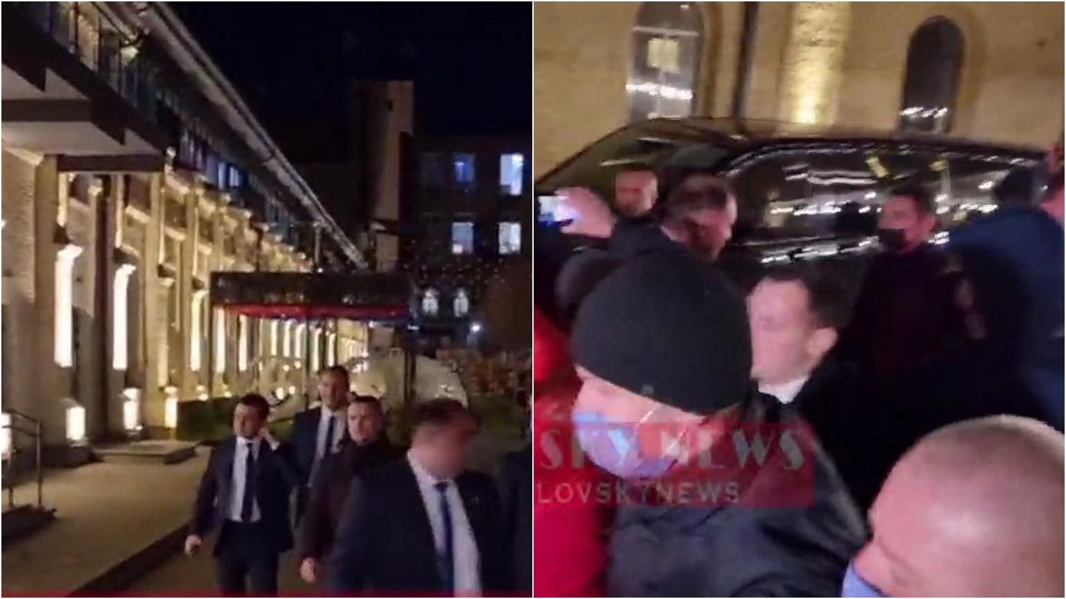 Журналисты и охрана Зеленского потолкались после пресс-марафона: видео давки Журналисты и охрана Зеленского потолкались после пресс-марафона: видео давки