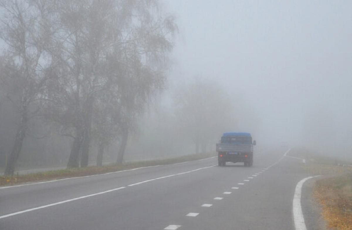 Українців попереджають про густий туман: де слід бути обережними на дорогах - 24 Канал