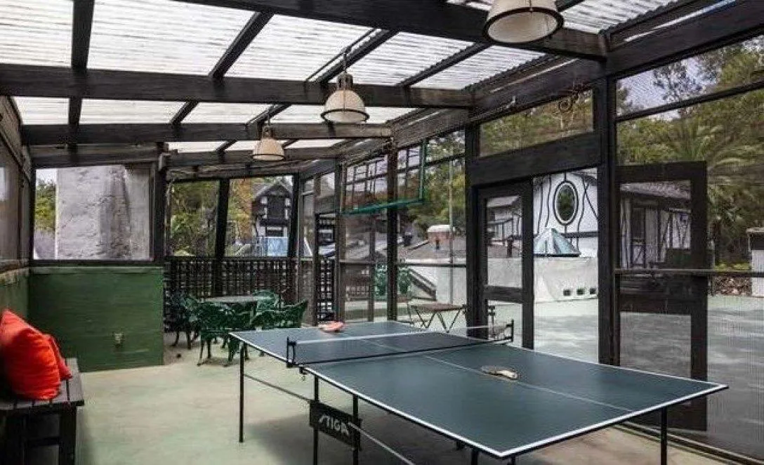 Леді Гага продала свій будинок у Голлівуді Леді Гага продала свій будинок у Голлівуді