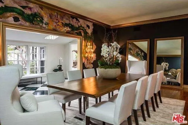 Леді Гага продала свій будинок у Голлівуді Леді Гага продала свій будинок у Голлівуді