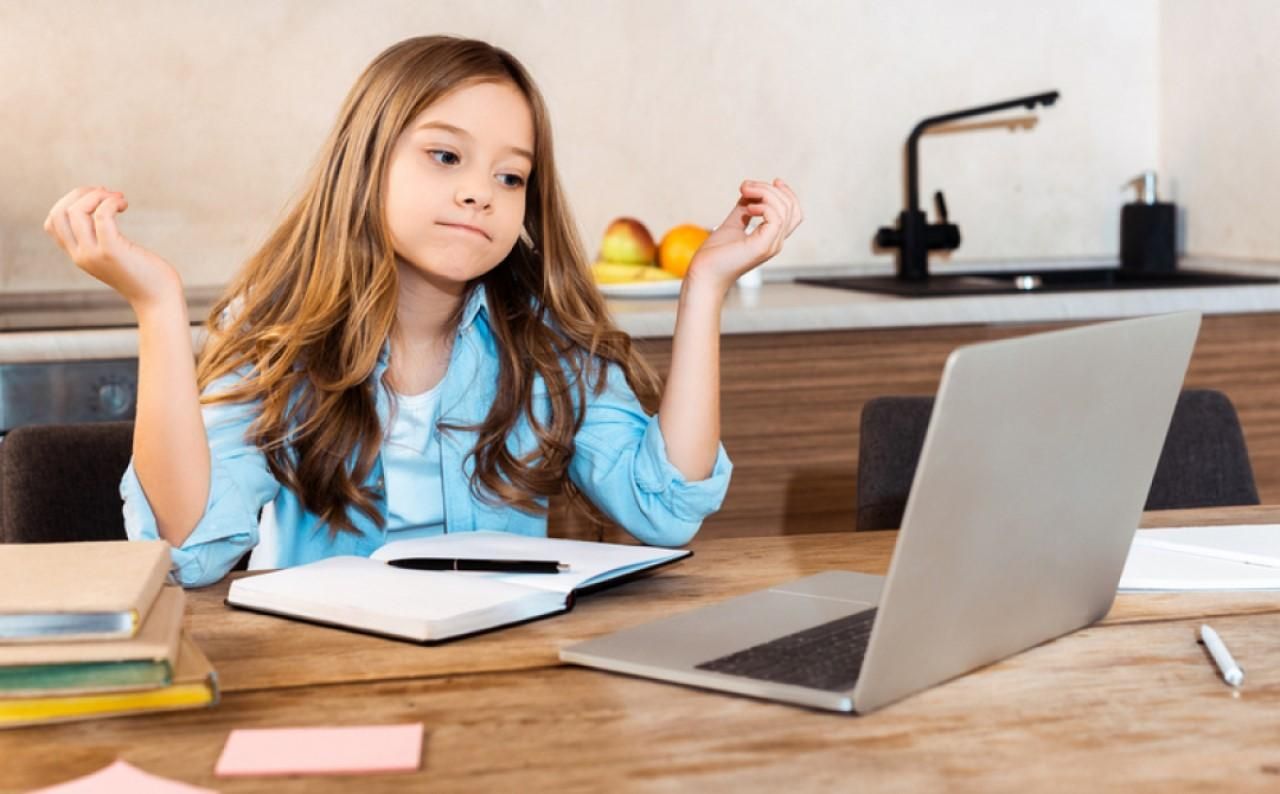 Тысячи учеников до сих пор на дистанционке, но учителя вакцинируются активнее: данные МОН Тысячи учеников до сих пор на дистанционке, но учителя вакцинируются активнее: данные МОН