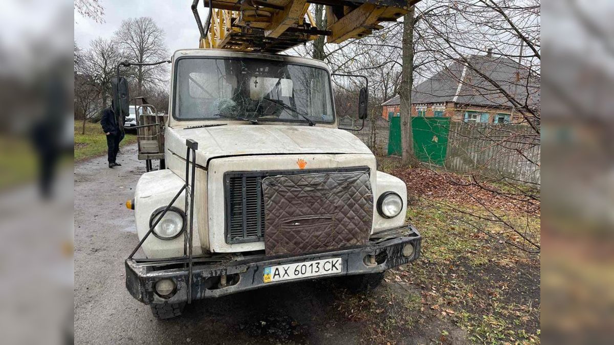 Чоловік із лопатою налетів на працівників Харківобленерго: що його спровокувало - Новини Харкова - Харків Чоловік із лопатою налетів на працівників Харківобленерго: що його спровокувало - Новини Харкова - Харків