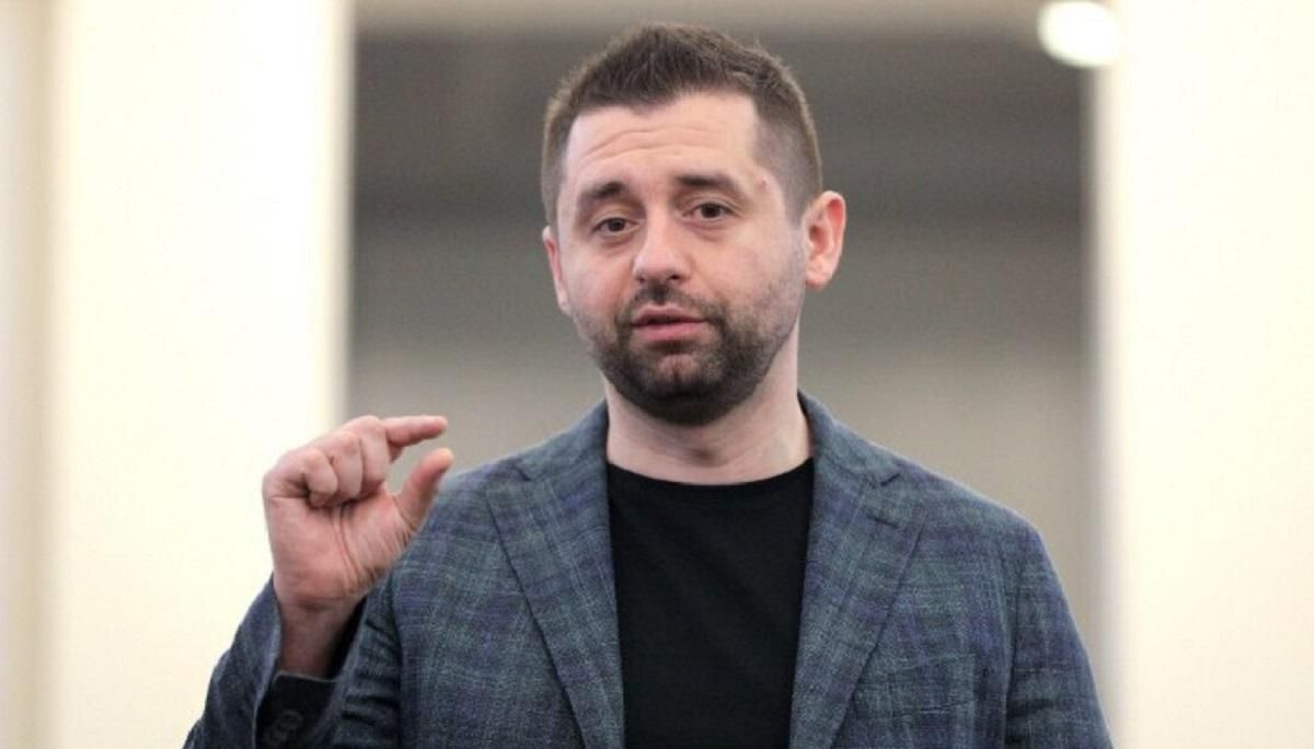 Арахамія пояснив, чому СБУ лише зараз почала розслідувати спробу держперевороту - Термінові новини - 24 Канал Арахамія пояснив, чому СБУ лише зараз почала розслідувати спробу держперевороту - Термінові новини - 24 Канал