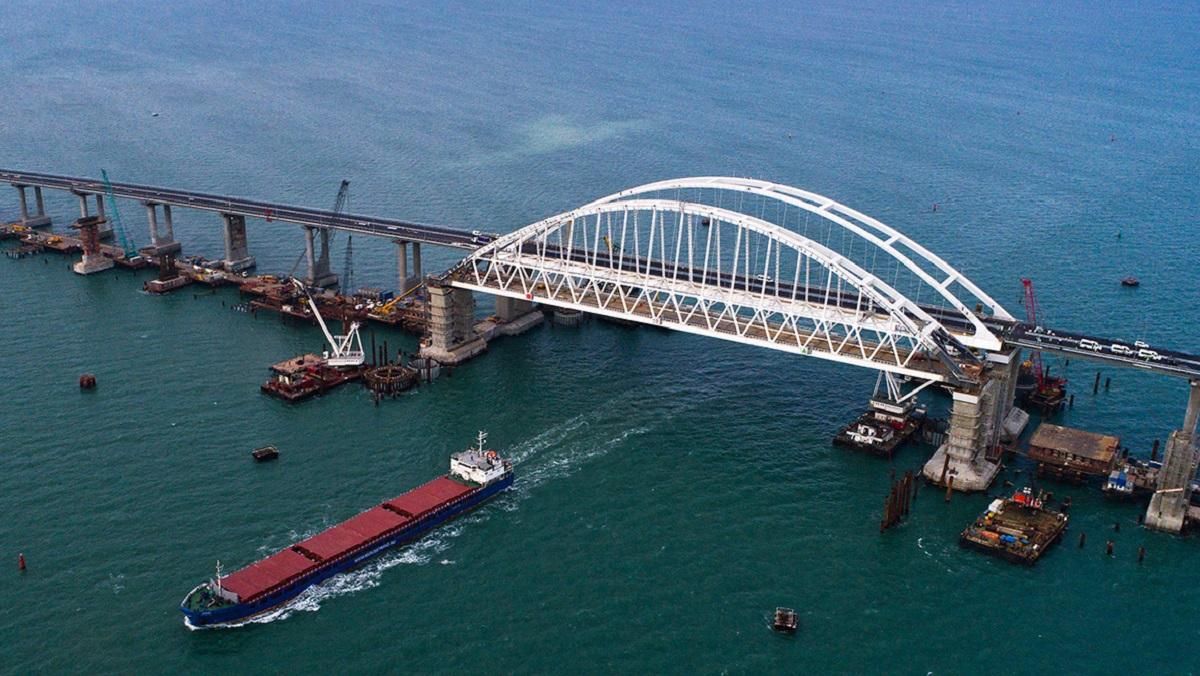 Из-за шторма в Керченском проливе застряли около 200 судов - 24 Канал Из-за шторма в Керченском проливе застряли около 200 судов - 24 Канал