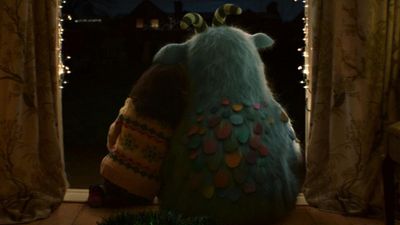 Британський McDonald's створив різдвяний ролик про юну дівчину та її уявного друга