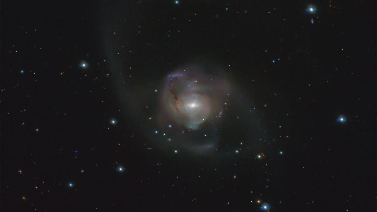 Астрономи виявили найближчу до Землі пару надмасивних чорних дір - Новини технологій - Техно Астрономи виявили найближчу до Землі пару надмасивних чорних дір - Новини технологій - Техно