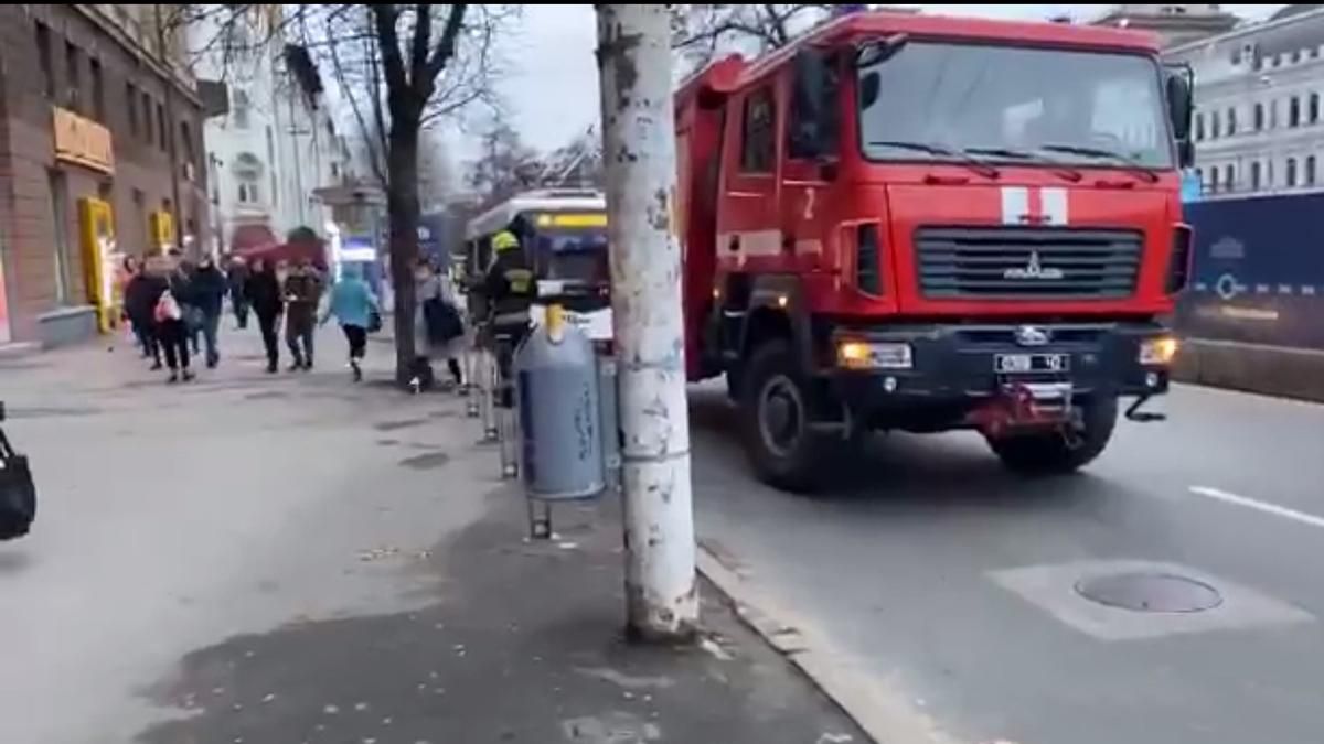 В Днепре заминировали помещение суда: начали проверку здания