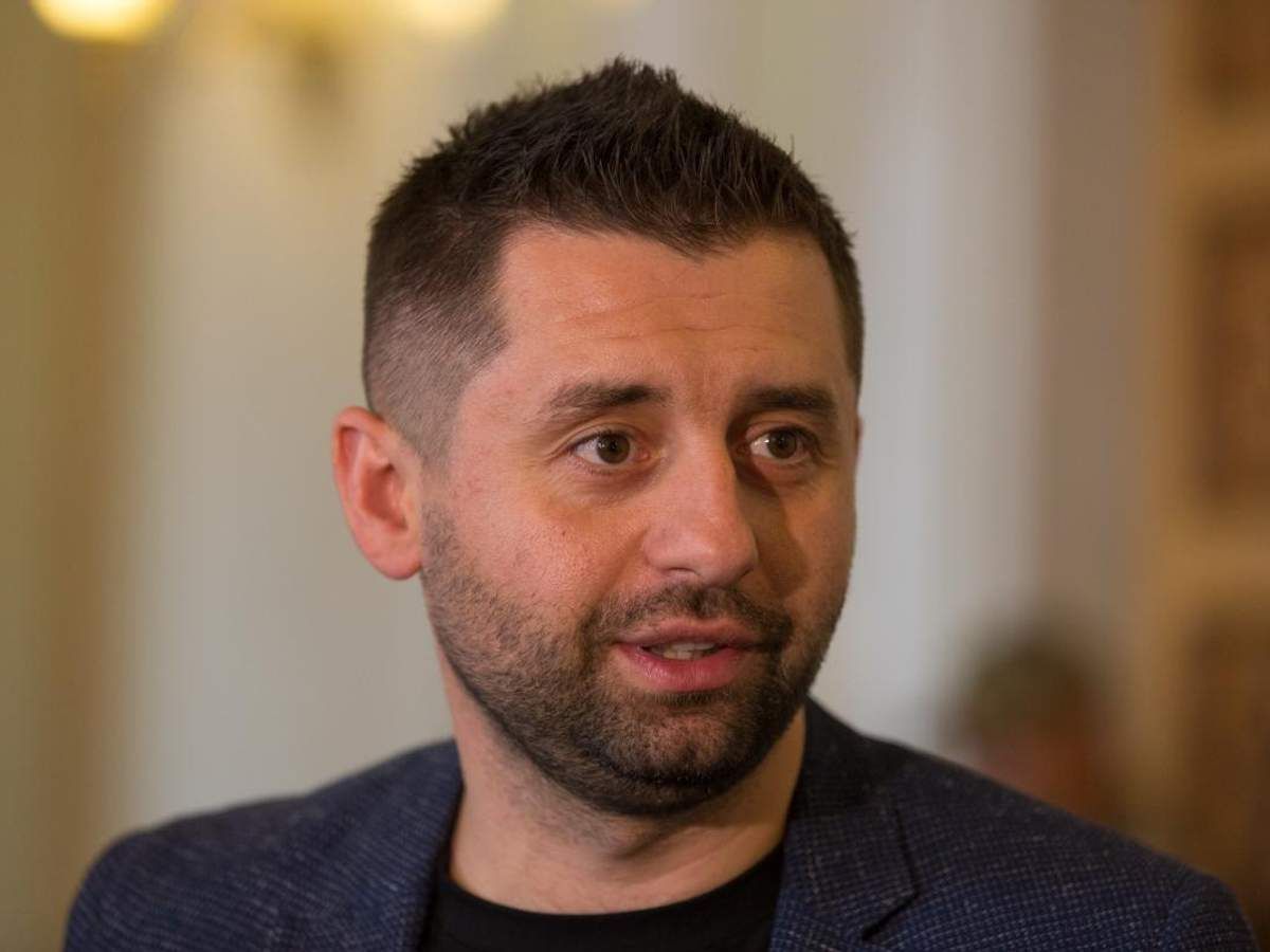 Хотят развалить монобольшинство, – Арахамия о выходе мажоритарщиков из коалиции Хотят развалить монобольшинство, – Арахамия о выходе мажоритарщиков из коалиции