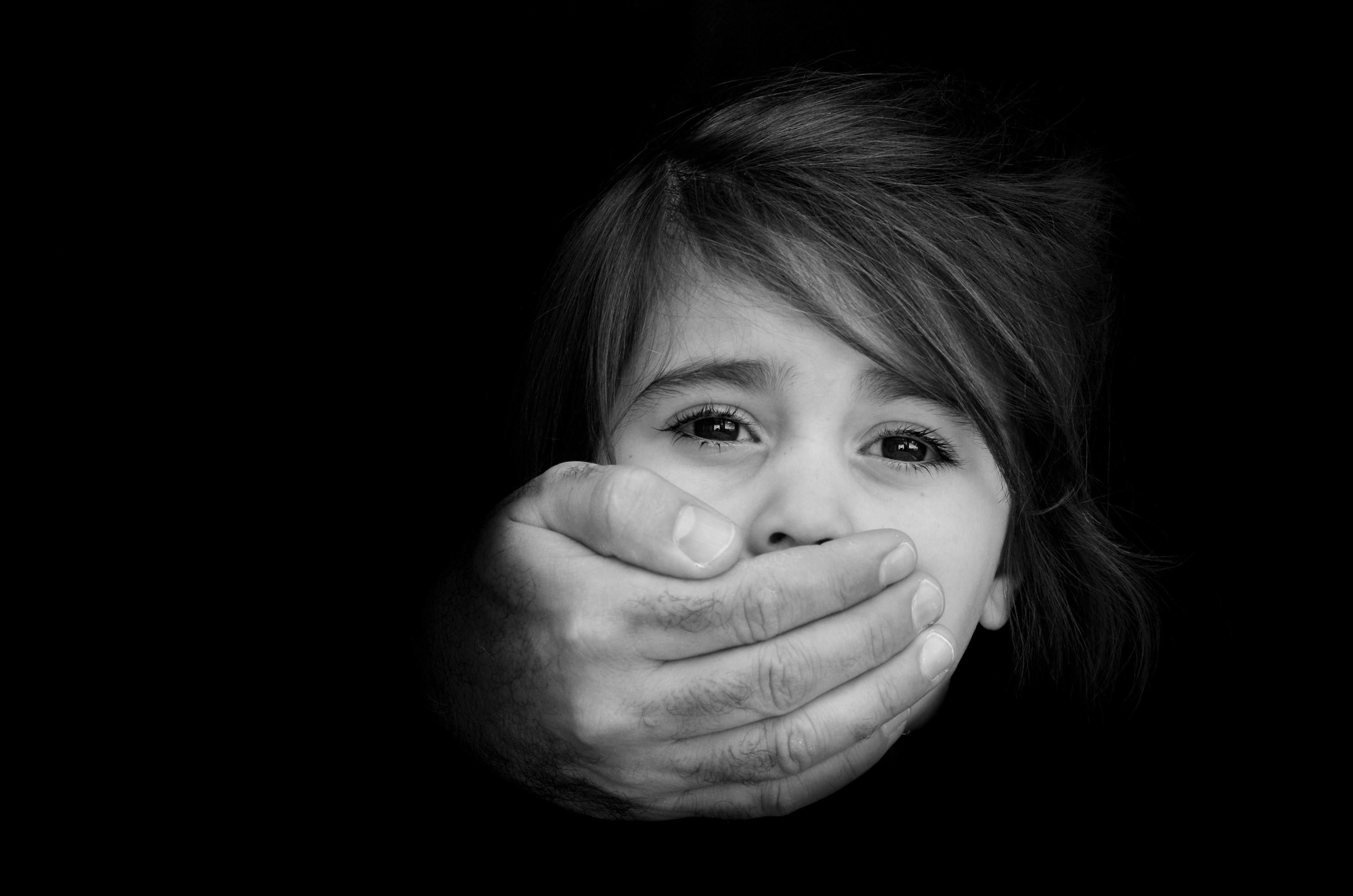 За рік жертвами насилля в Україні стали близько 900 дітей, частина таких злочинів прихована - Новини кримінал - 24 Канал