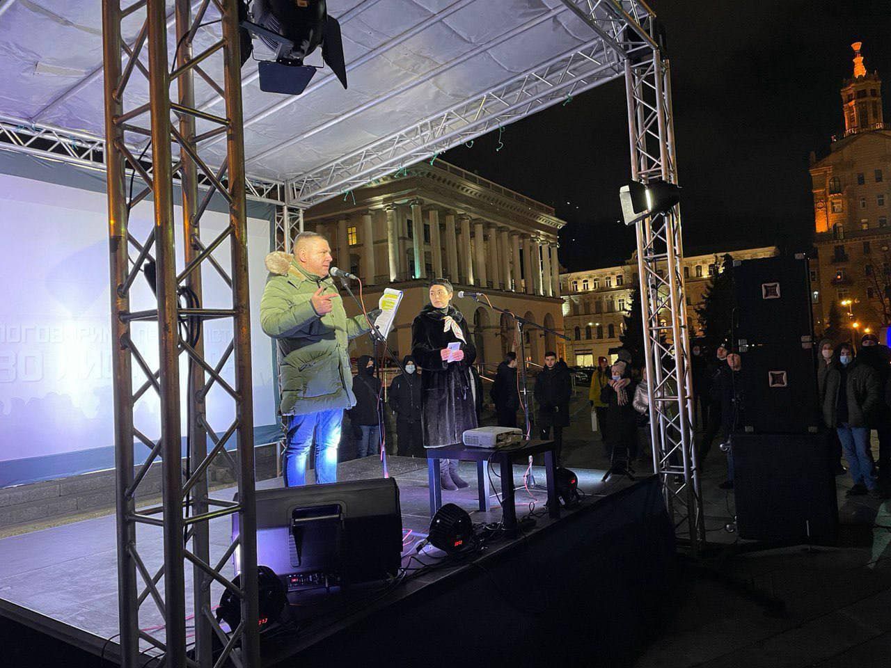 В годовщину разгона студентов Кличко и Сенцов приняли участие в "Диалогах о достоинстве"