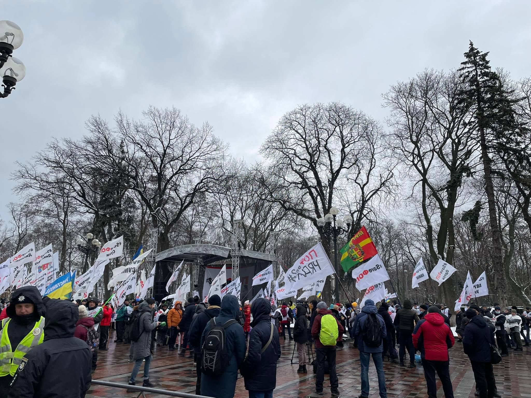 Багато правоохоронців, мінімум мітингувальників і затори: у Києві почався "держперереворот" - Гарячі новини - 24 Канал