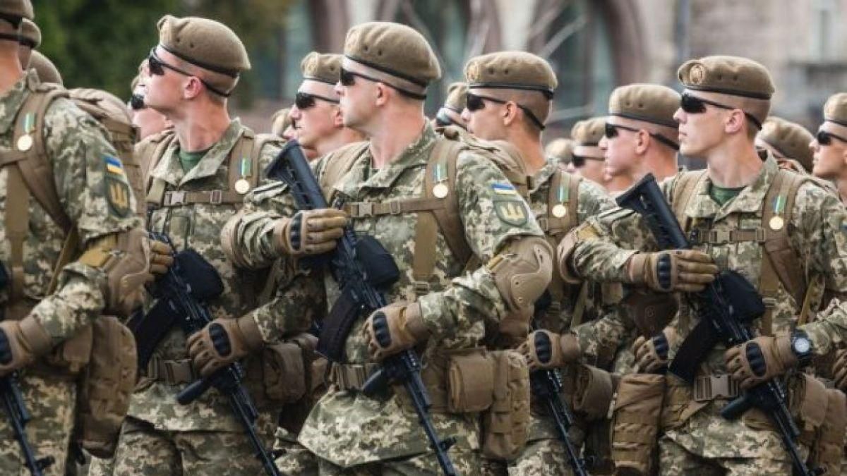В России уже говорят, что это Украина стягивает войска на Донбасс