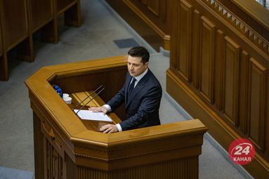 Деньги Путина или суверенитет Украины: кто помогает выстоять перед агрессией Москвы