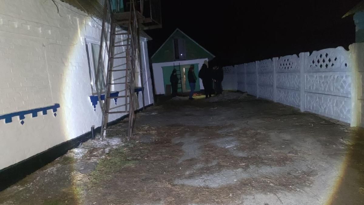 В Белой Церкви двое мужчин подожгли товарища и бросили в яму в гараже - Новости криминал - Киев
