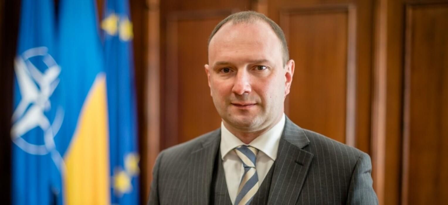 Заместитель главы МИД Божок подал заявление об отставке