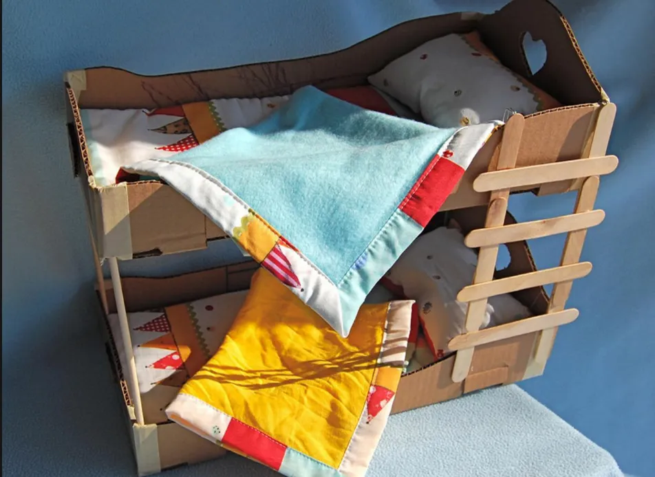 Картон Іграшки з мотлоху Тренди Діти Картон Іграшки з мотлоху Тренди Діти