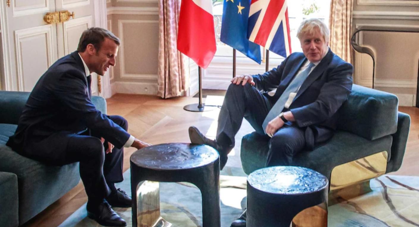 Эммануэль Макрон назвал Бориса Джонсона клоуном Эммануэль Макрон назвал Бориса Джонсона клоуном