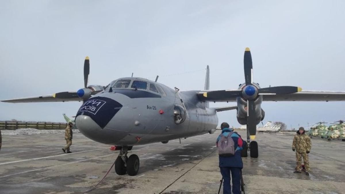 На Харьковщине экс-военный с протезом протянул Ан-26: видео установки рекорда