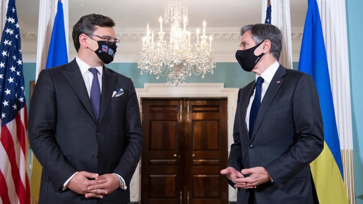 Блэкаут в Стокгольме: во время встречи Блинкена и Кулебы пропал свет Блэкаут в Стокгольме: во время встречи Блинкена и Кулебы пропал свет