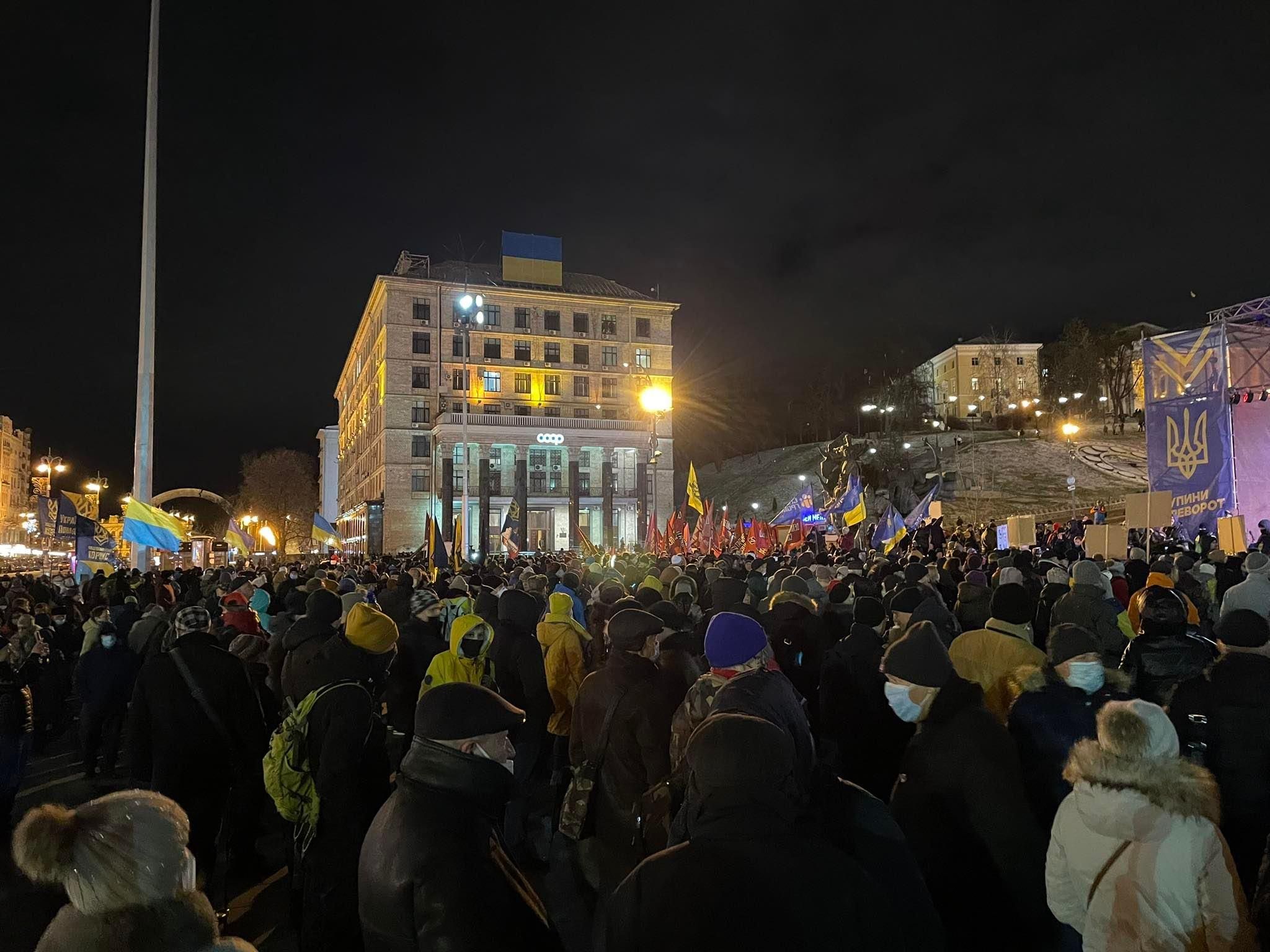 Політики поділились на 2 табори: хто допомагає ворогу розхитувати Україну