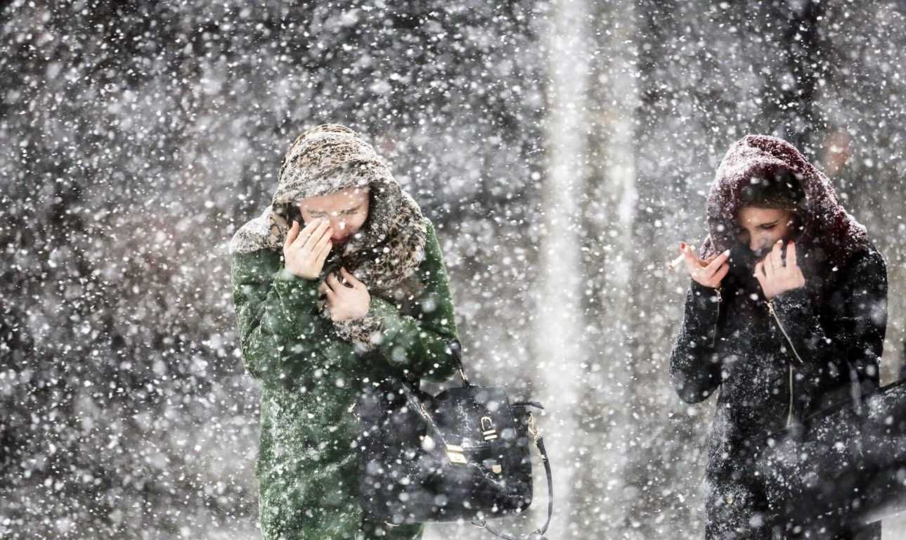 "Есть сложности": как регионы Украины готовятся к снегопадам