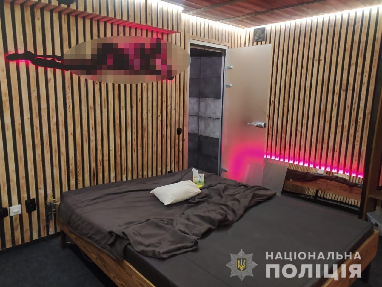 У Вінниці жінка організувала дім розпусти під виглядом масажного салону - Україна новини - 24 Канал