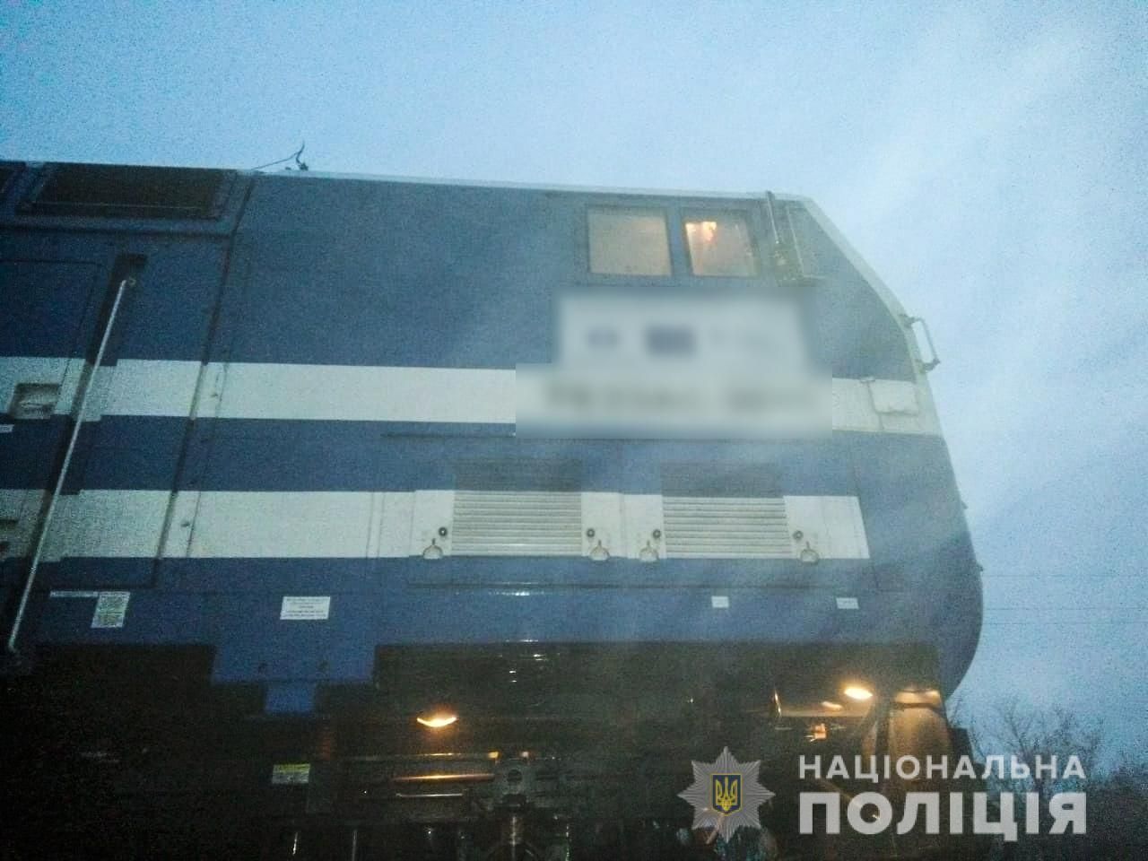 На Буковине тепловоз наехал на мужчину, который пытался его остановить На Буковине тепловоз наехал на мужчину, который пытался его остановить