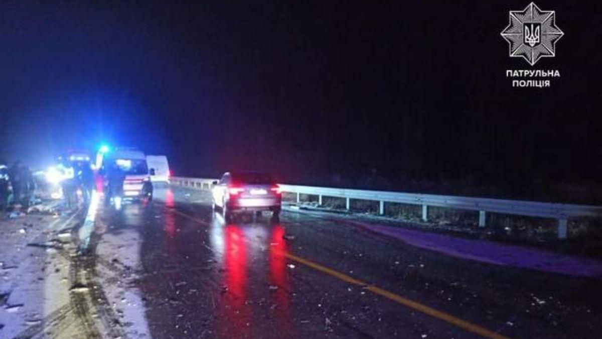 Не доехали несколько километров: детали гибели отца с сыновьями в ДТП на Житомирщине Не доехали несколько километров: детали гибели отца с сыновьями в ДТП на Житомирщине