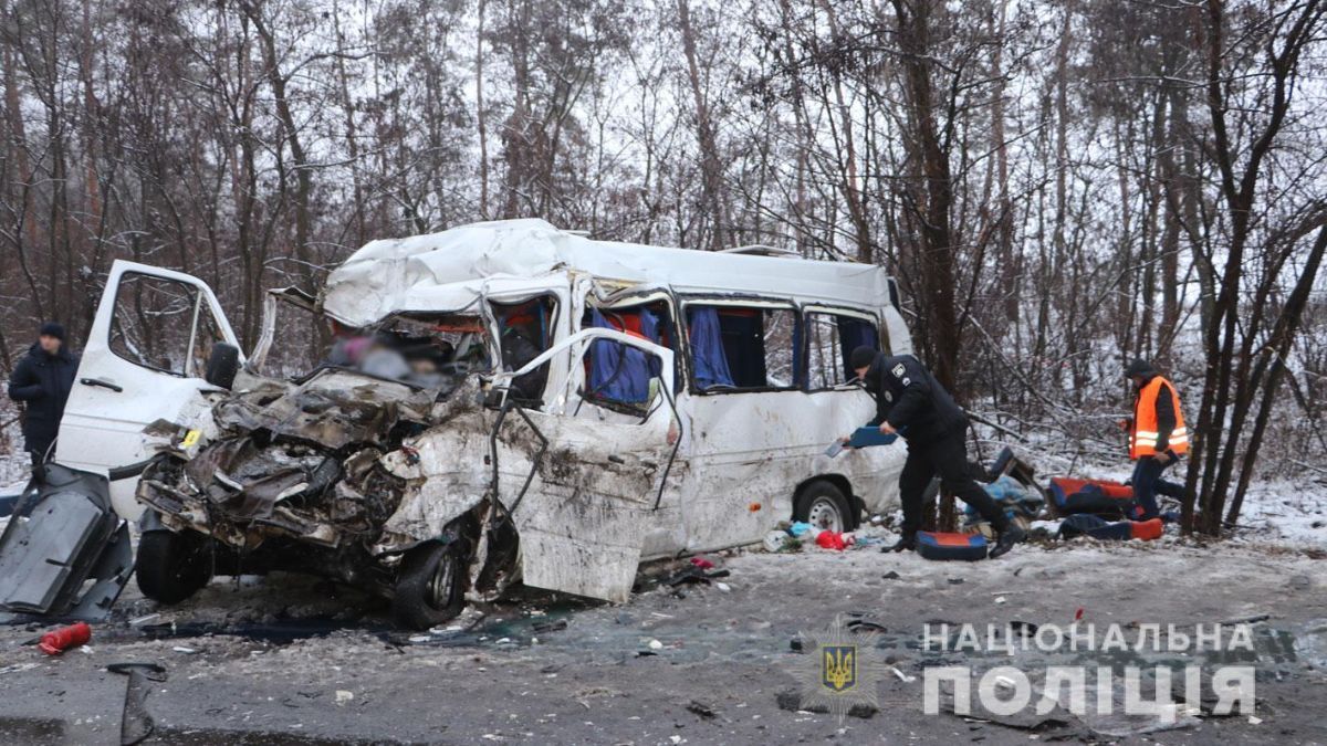 Рятувальники показали моторошне відео з місця ДТП під Черніговом - Новини Чернігів - 24 Канал